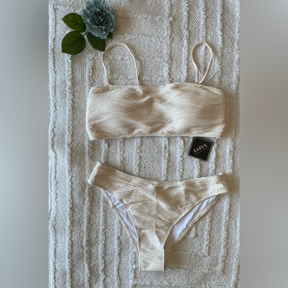 ZAFUL Two Piece Off White Bikini Bathing Suit Swim Suit- Size L